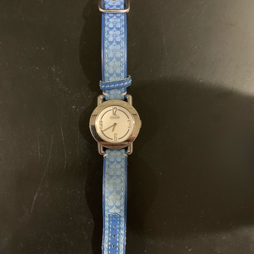 Adorable Coach watch